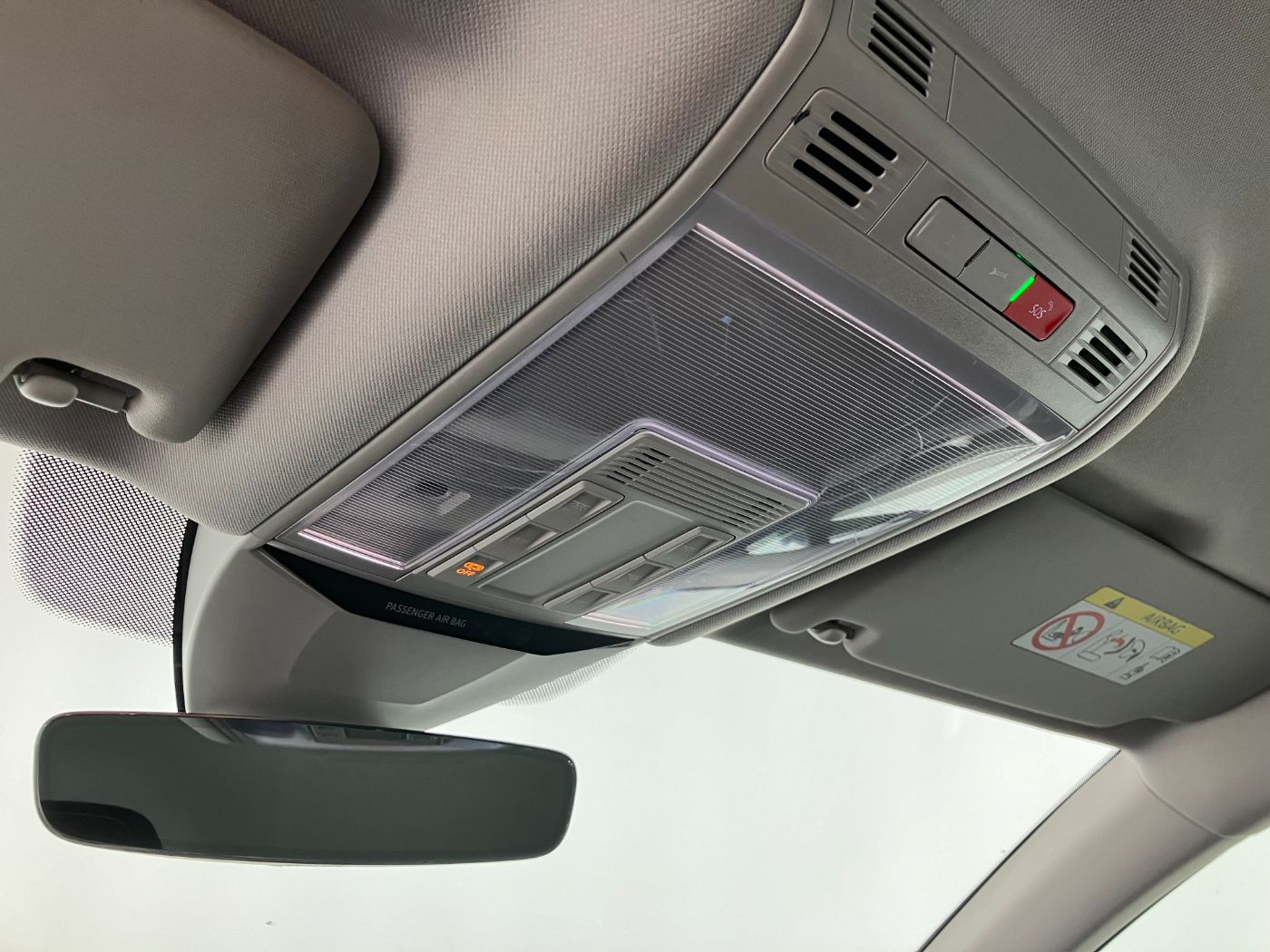 VW Passat Variant 2.0 TDI BMT Business | Bild 15 von 31