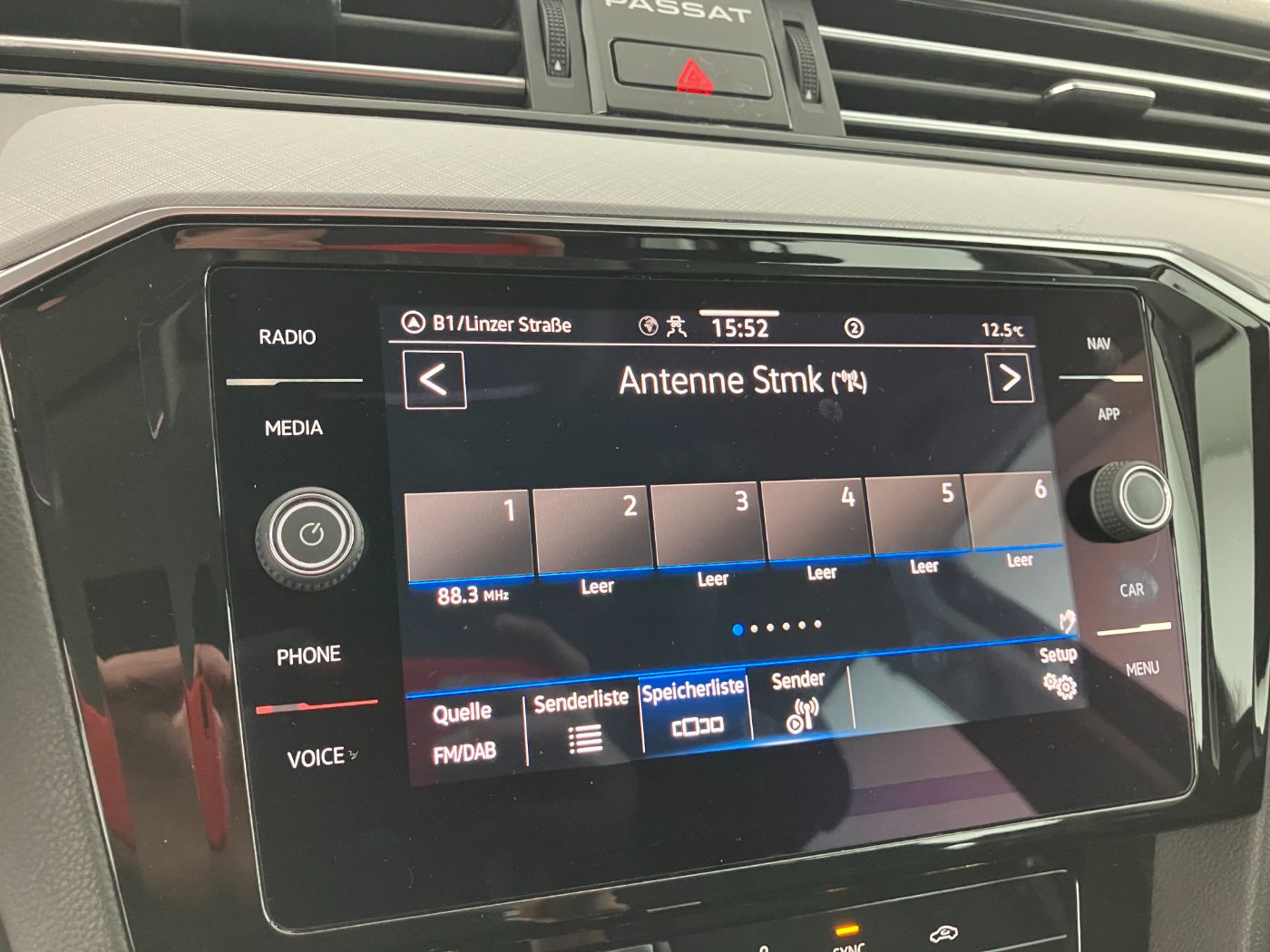 VW Passat Variant 2.0 TDI BMT Business | Bild 17 von 31