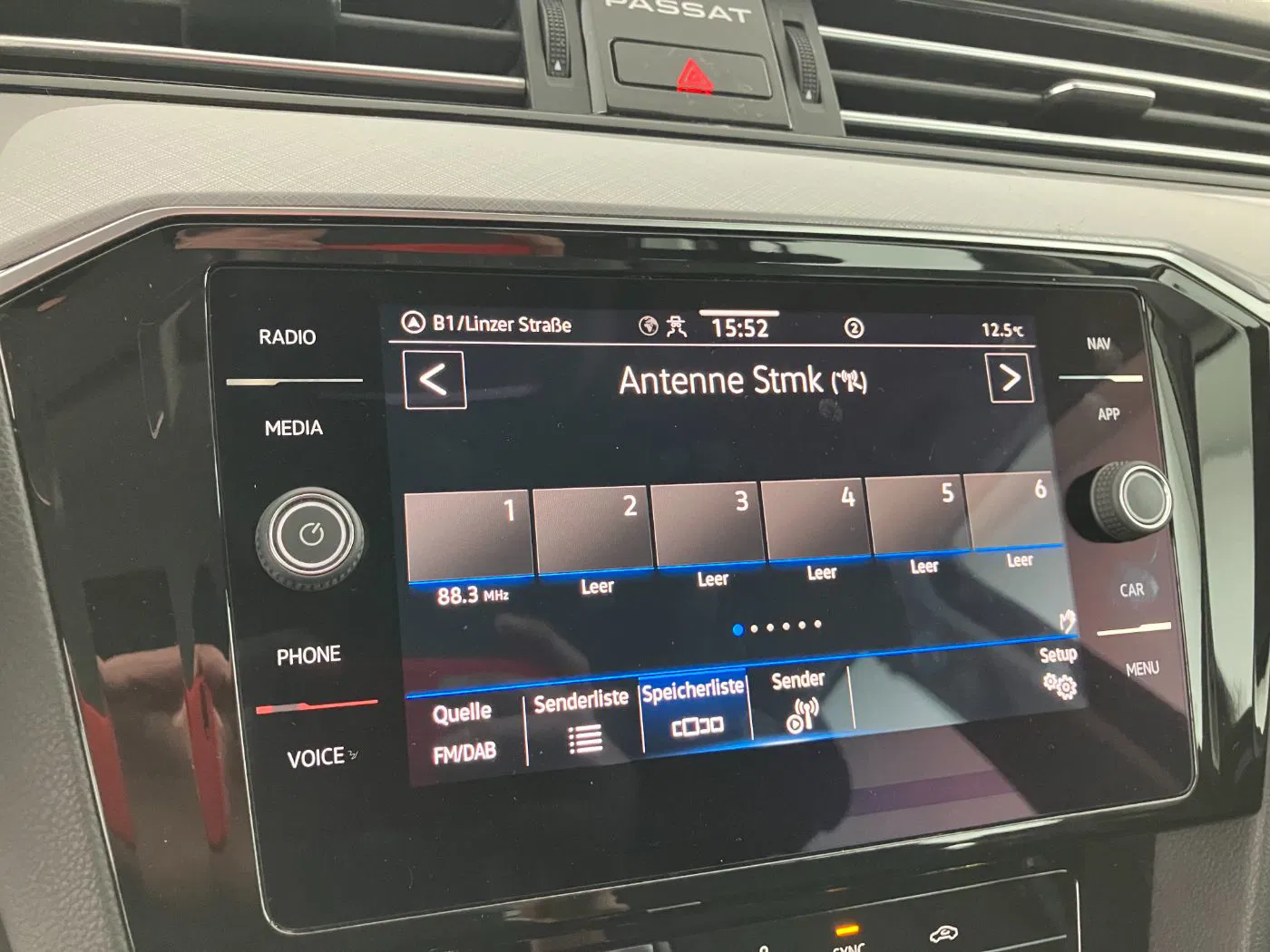 VW Passat Variant 2.0 TDI BMT Business | Bild 17 von 31