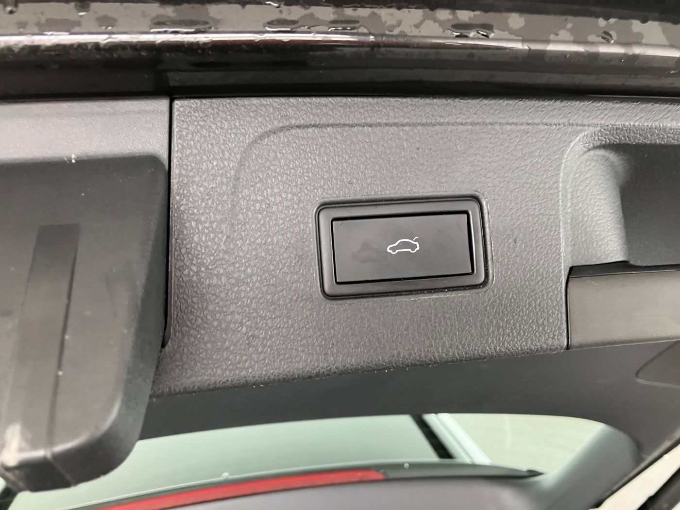 VW Passat Variant 2.0 TDI BMT Business | Bild 28 von 31