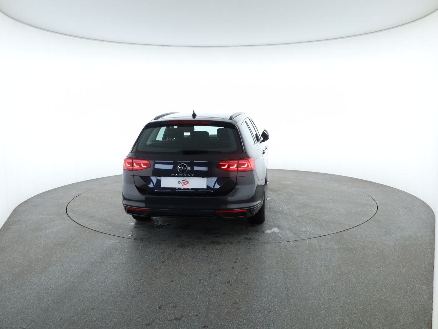 VW Passat Variant 2.0 TDI BMT Business | Bild 31 von 31