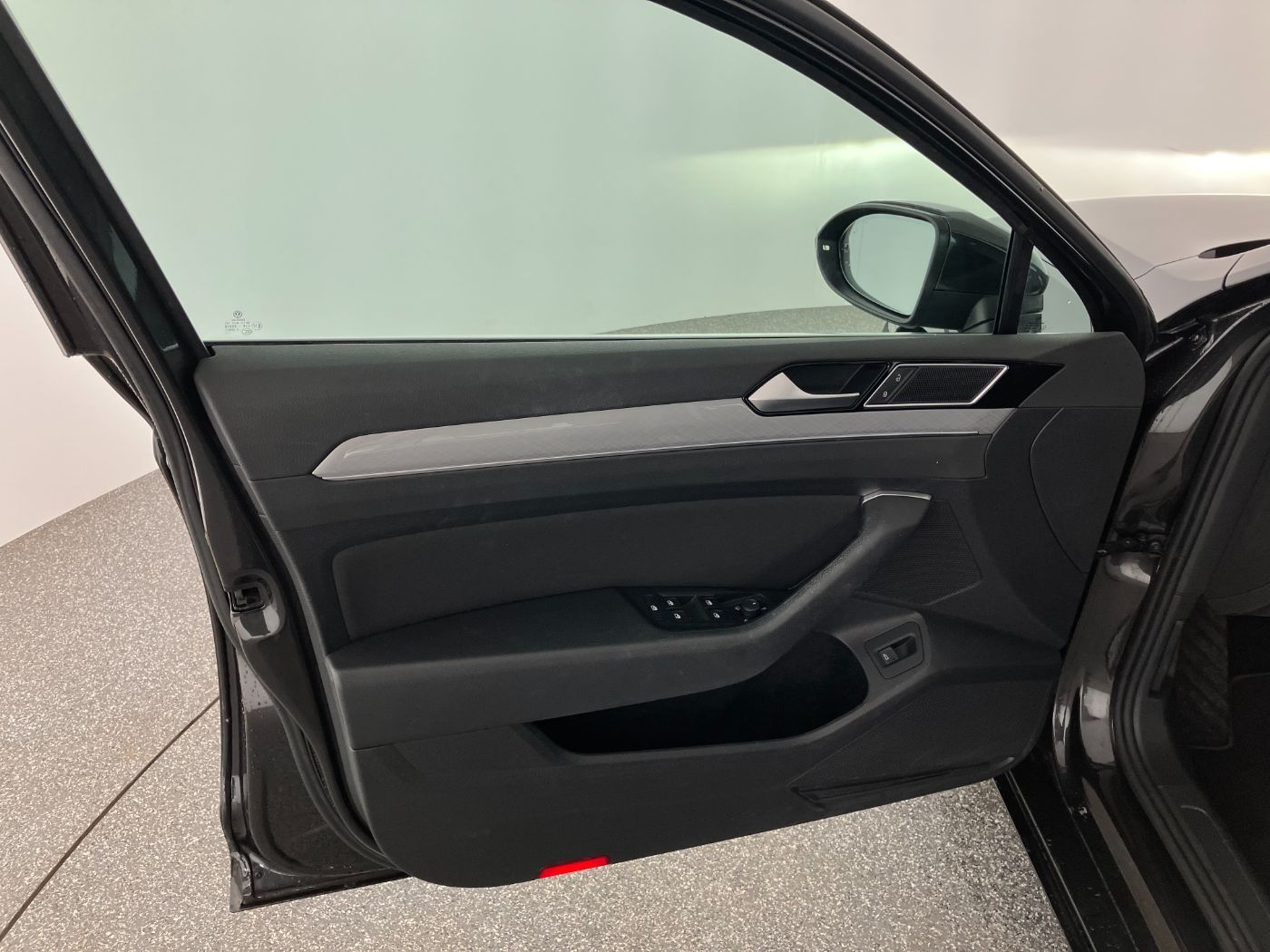 VW Passat Variant 2.0 TDI BMT Business | Bild 4 von 31