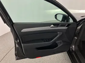 VW Passat Variant 2.0 TDI BMT Business | Thumbnail 4 von 31