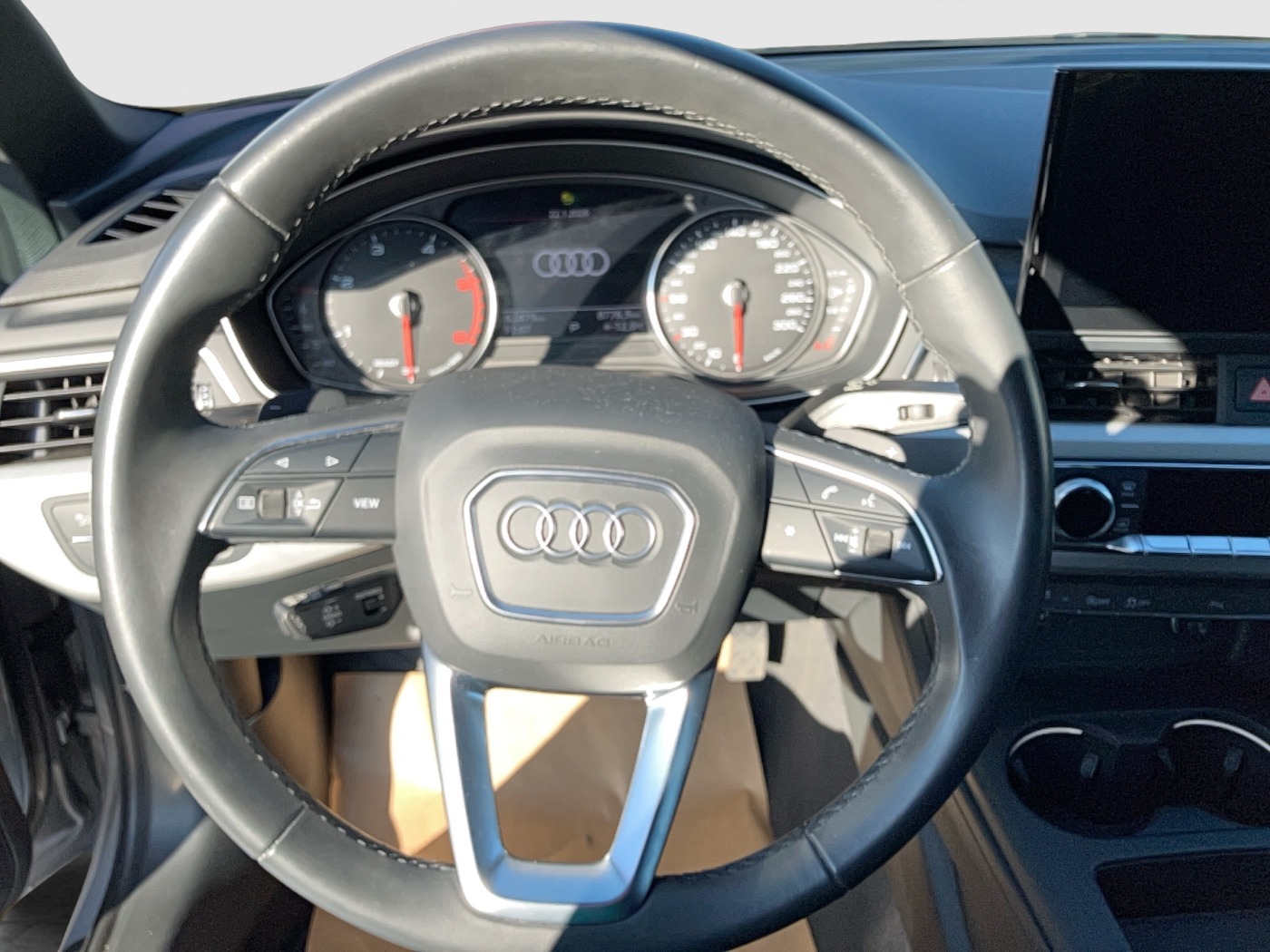 Audi A4 40 2.0 TDI advanced | Bild 9 von 20