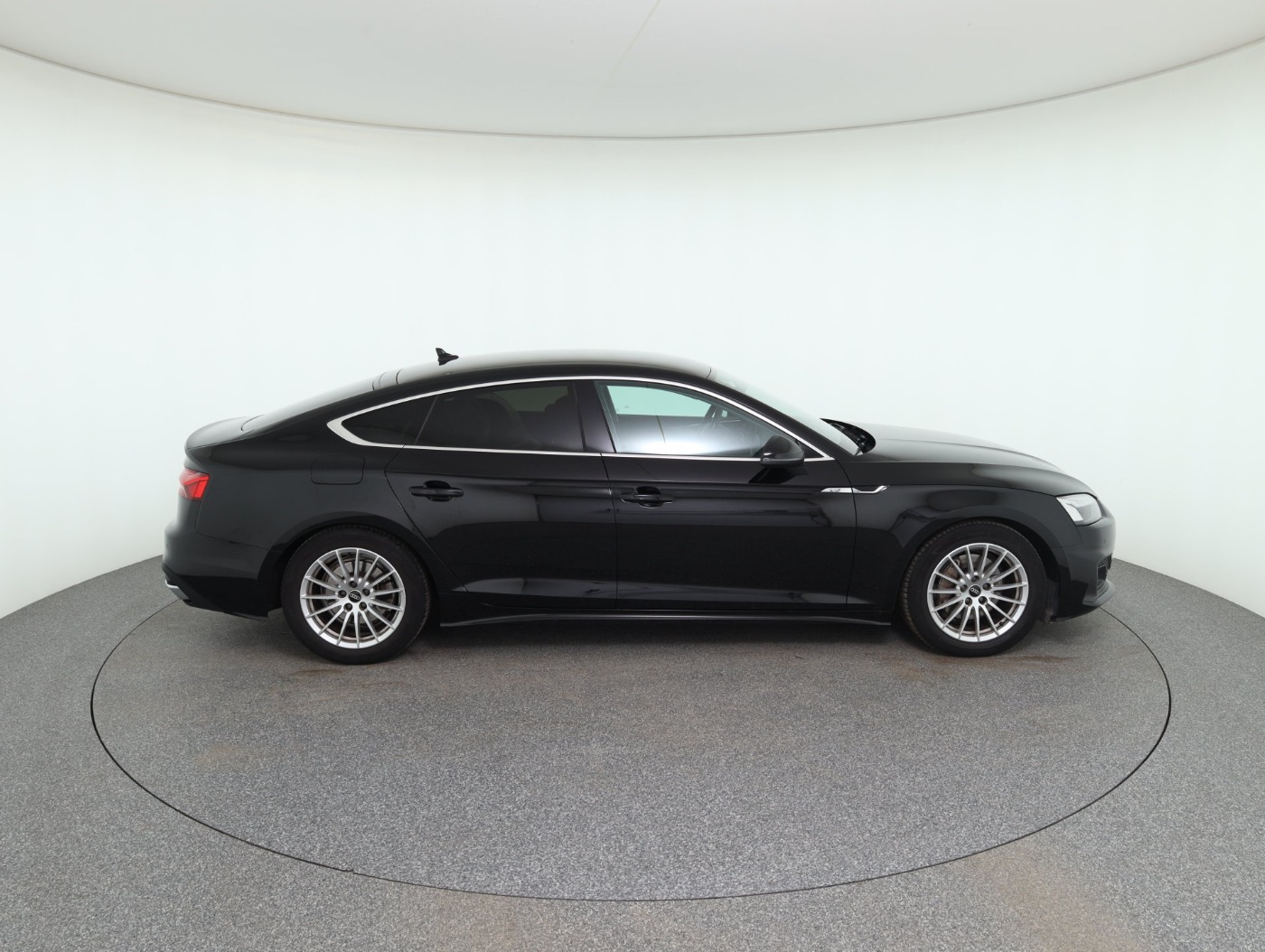 Audi A5 Sportback 40 2.0 TDI quattro | Bild 5 von 29