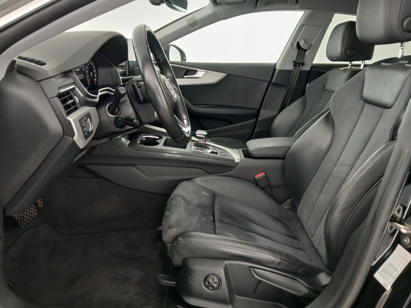 Audi A5 Sportback 40 2.0 TDI quattro | Bild 14 von 29