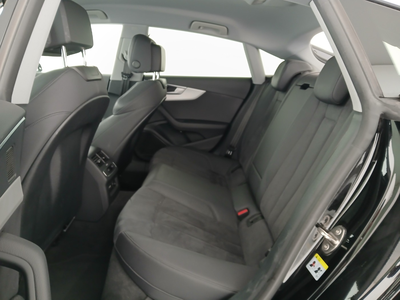 Audi A5 Sportback 40 2.0 TDI quattro | Bild 28 von 29