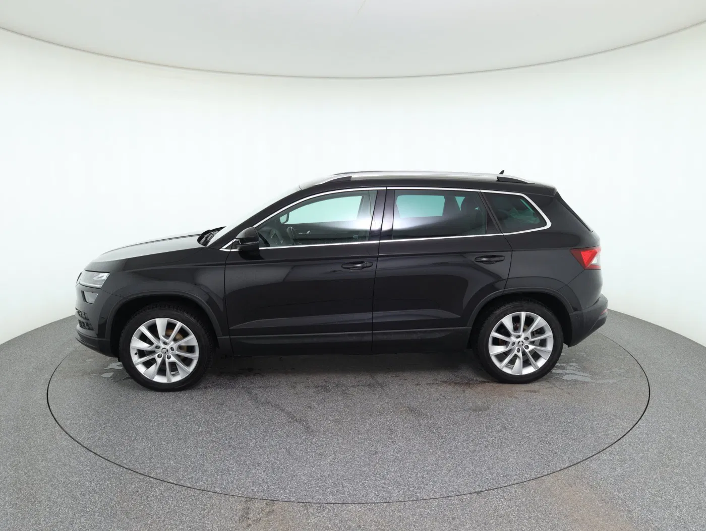 Skoda Karoq 1.0 TSI Style Limited | Bild 8 von 30