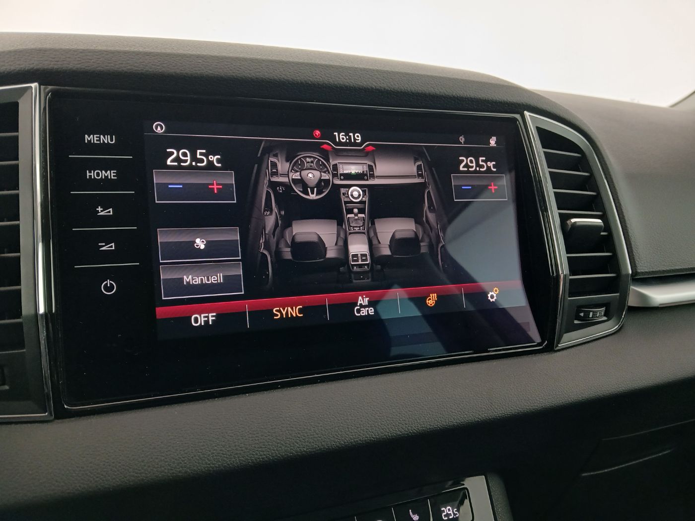 Skoda Karoq 1.0TSI Style Limited DSG | Bild 18 von 31