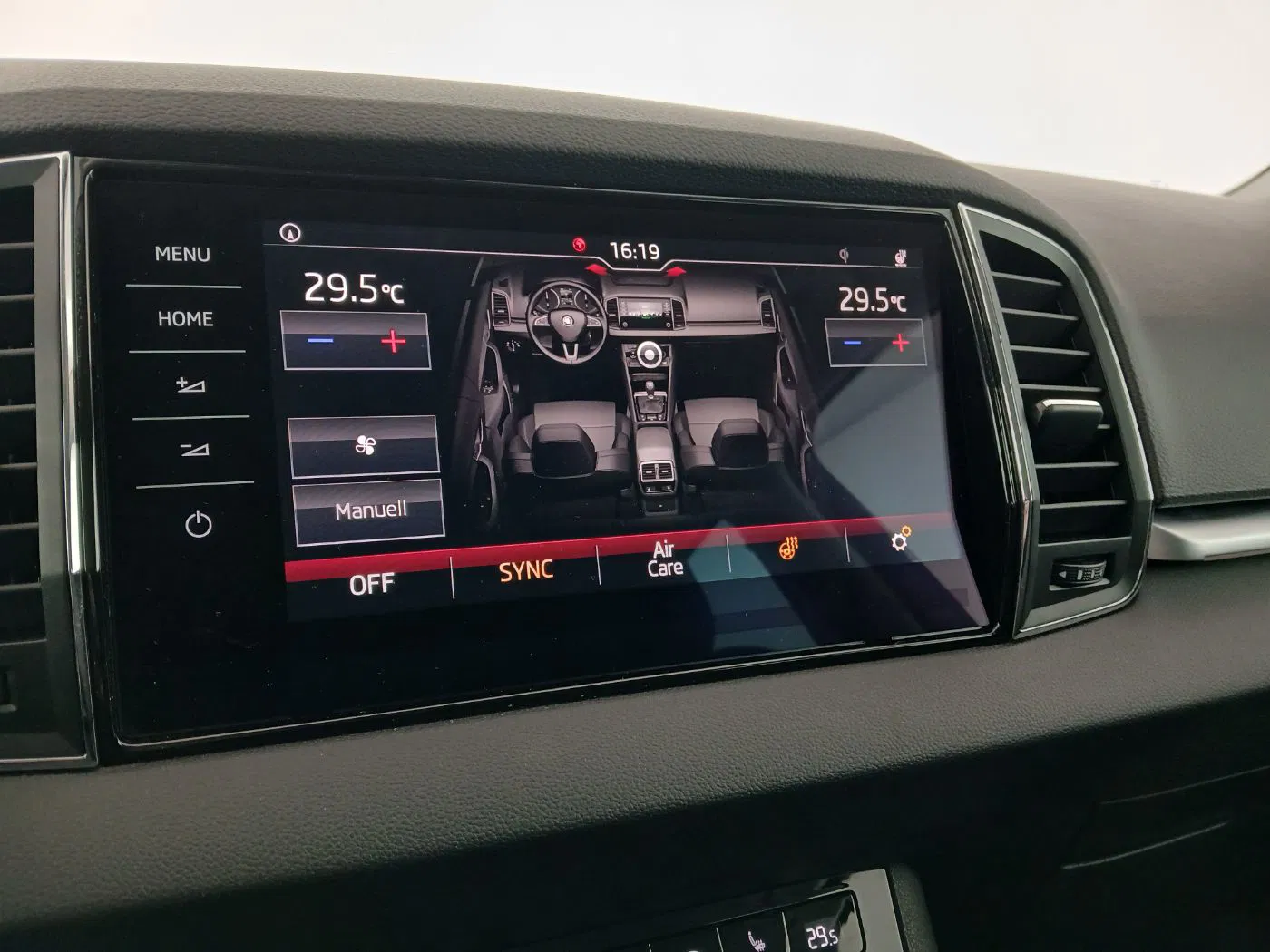 Skoda Karoq 1.0TSI Style Limited DSG | Bild 18 von 31