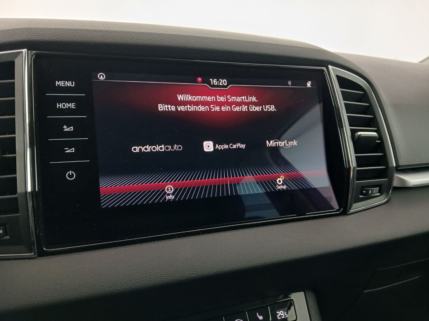 Skoda Karoq 1.0TSI Style Limited DSG | Bild 19 von 31