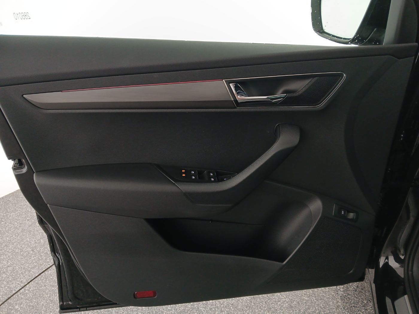 Skoda Karoq 1.0TSI Style Limited DSG | Bild 8 von 31