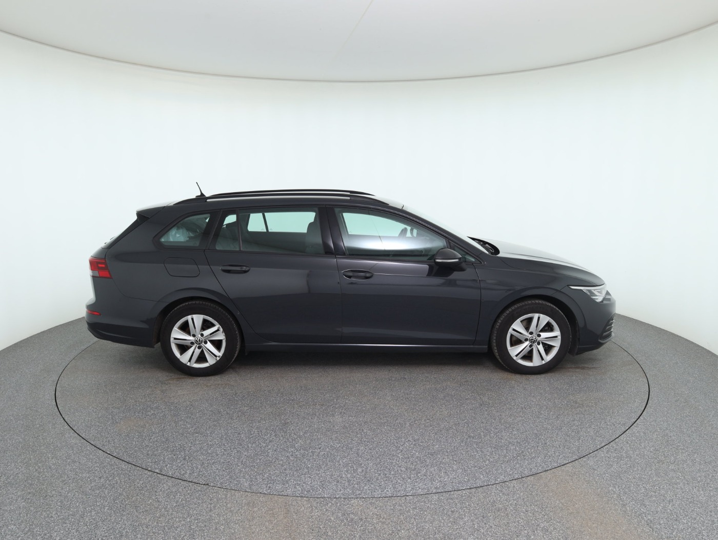 VW Golf VIII Variant 2.0 TDI Life | Bild 5 von 25