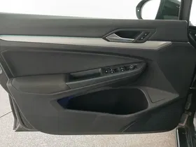 VW Golf VIII Variant 2.0 TDI Life | Thumbnail 11 von 25