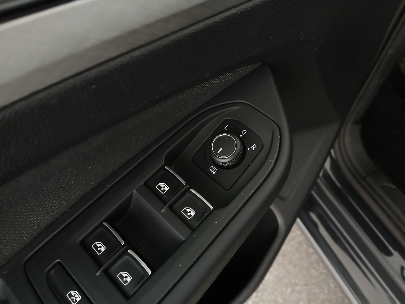 VW Golf VIII Variant 2.0 TDI Life | Bild 12 von 25