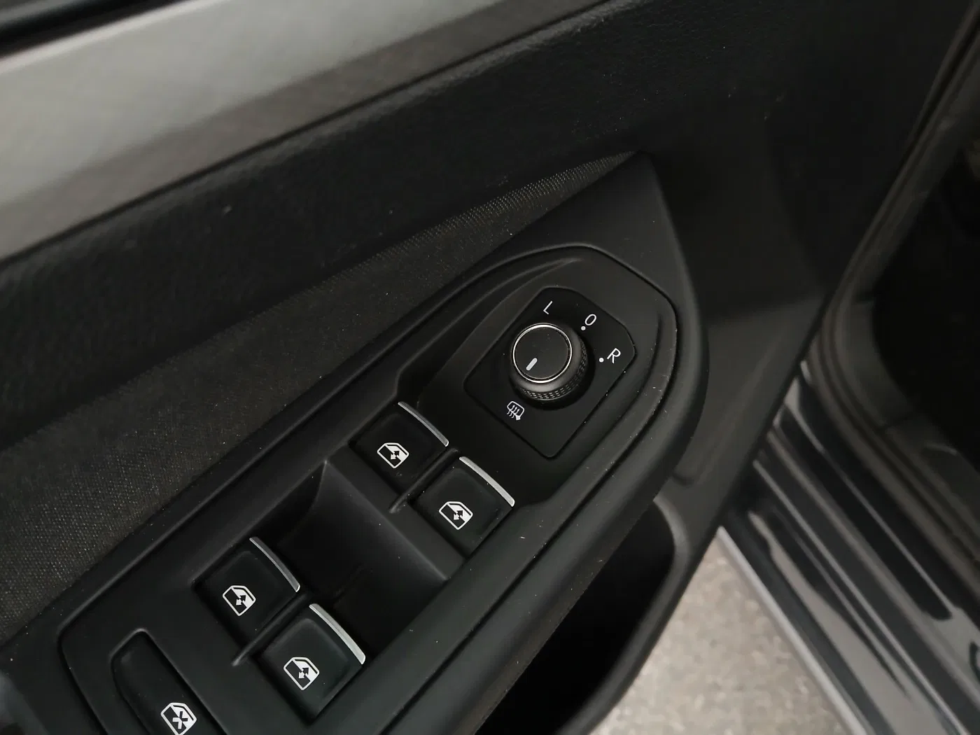 VW Golf VIII Variant 2.0 TDI Life | Bild 12 von 25