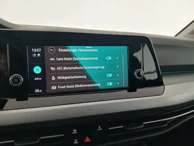 VW Golf VIII Variant 2.0 TDI Life | Thumbnail 21 von 25