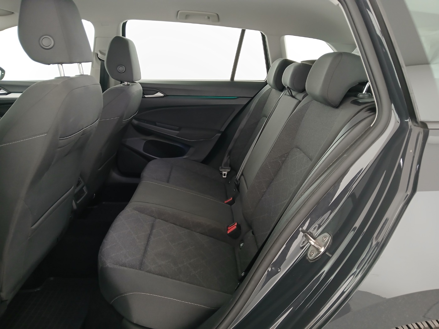 VW Golf VIII Variant 2.0 TDI Life | Bild 24 von 25