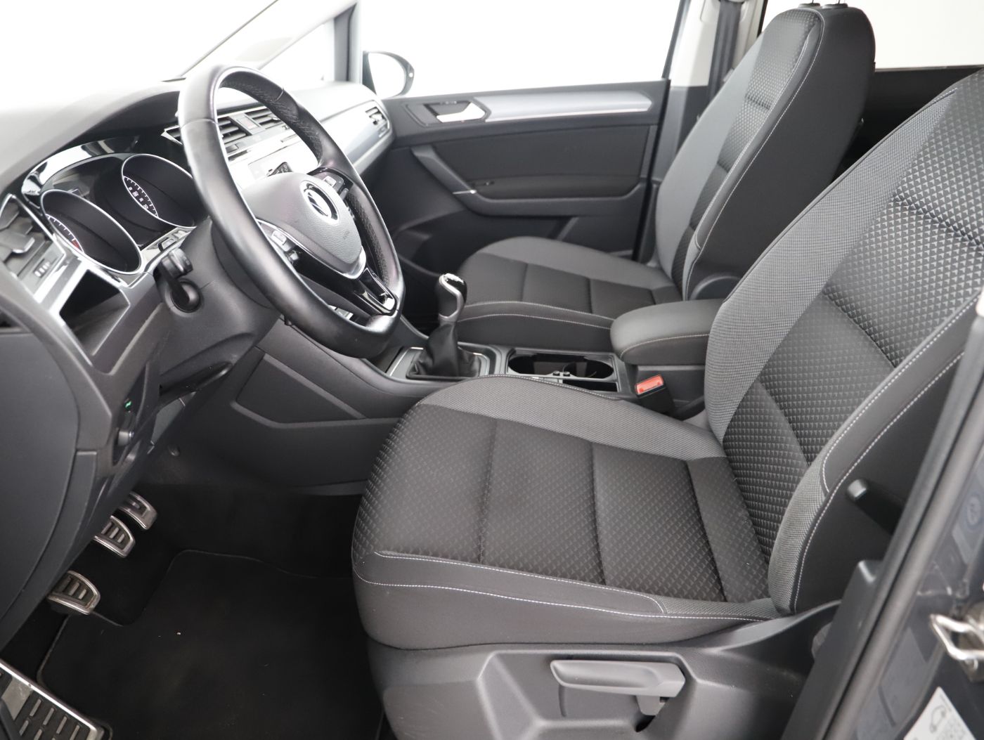 VW Touran 2.0 TDI Comfortl. | Bild 12 von 28