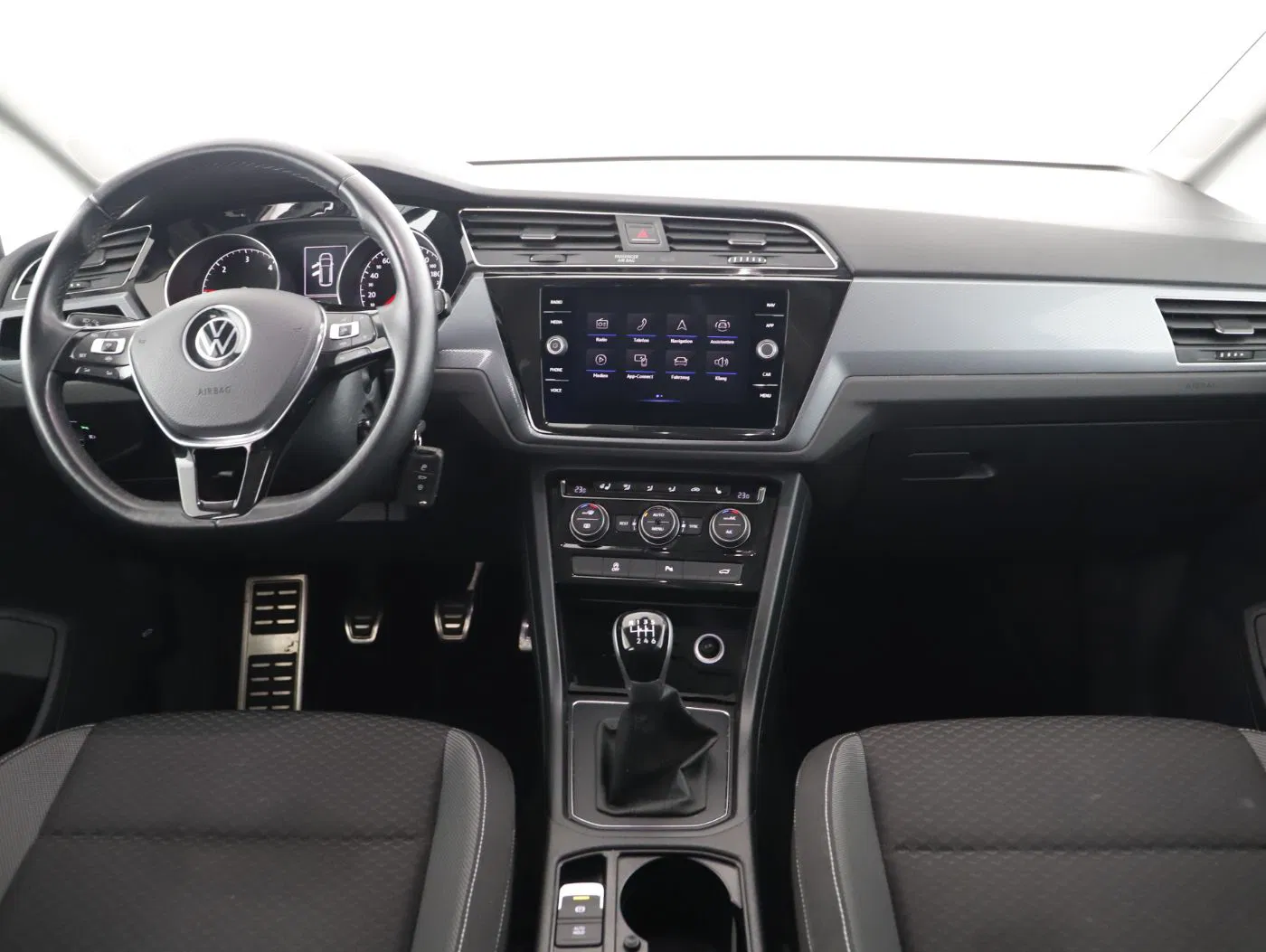 VW Touran 2.0 TDI Comfortl. | Bild 14 von 28