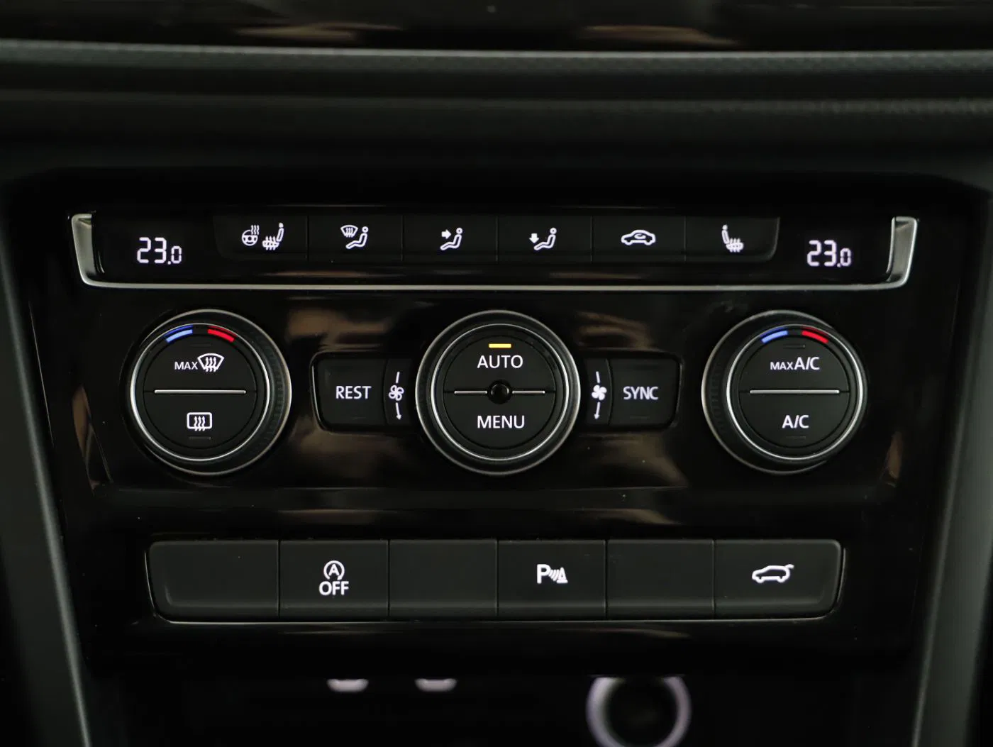 VW Touran 2.0 TDI Comfortl. | Bild 23 von 28