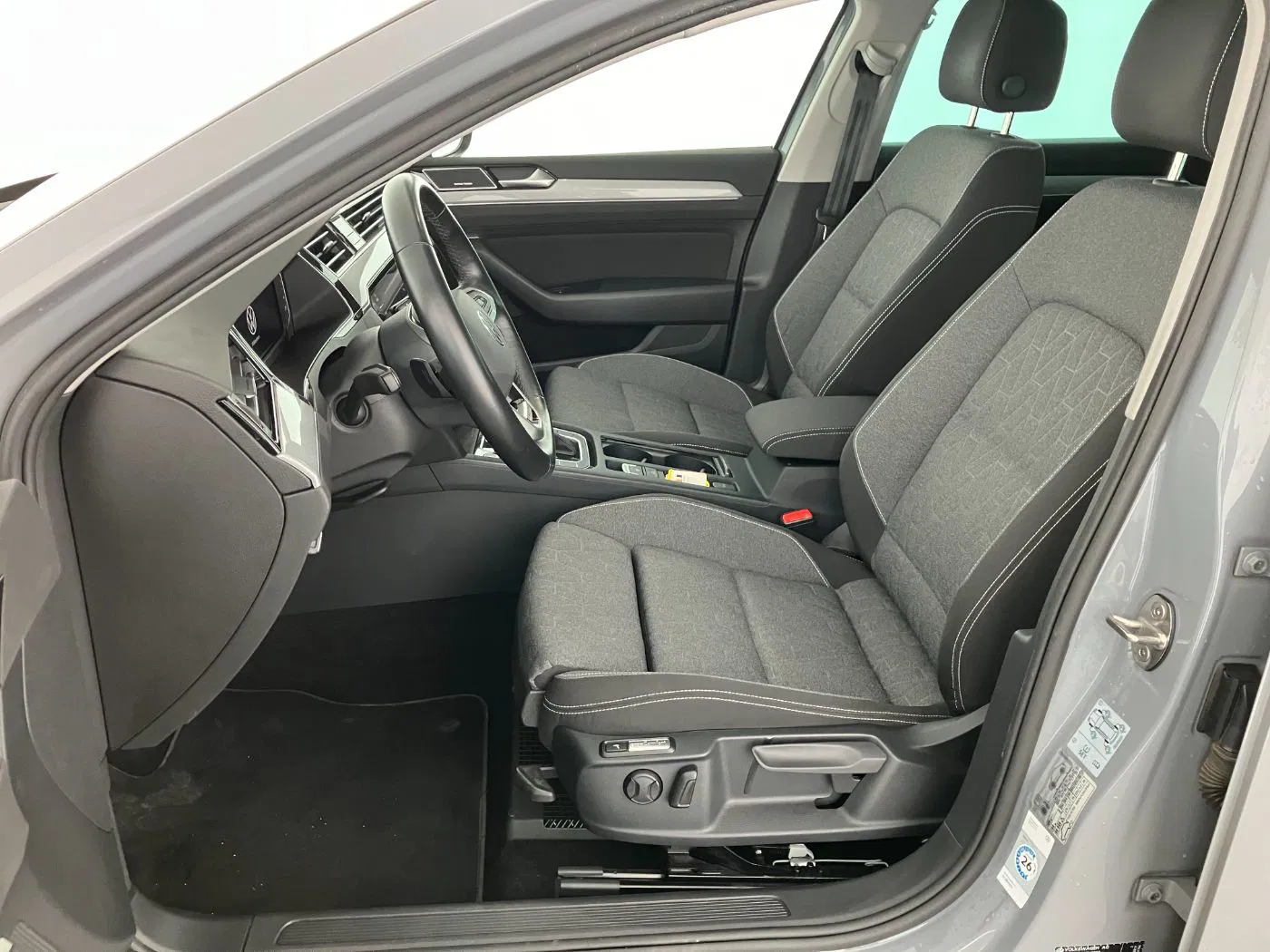 VW Passat 2.0 TDI 4Motion Business | Bild 8 von 30