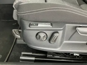 VW Passat 2.0 TDI 4Motion Business | Thumbnail 9 von 30