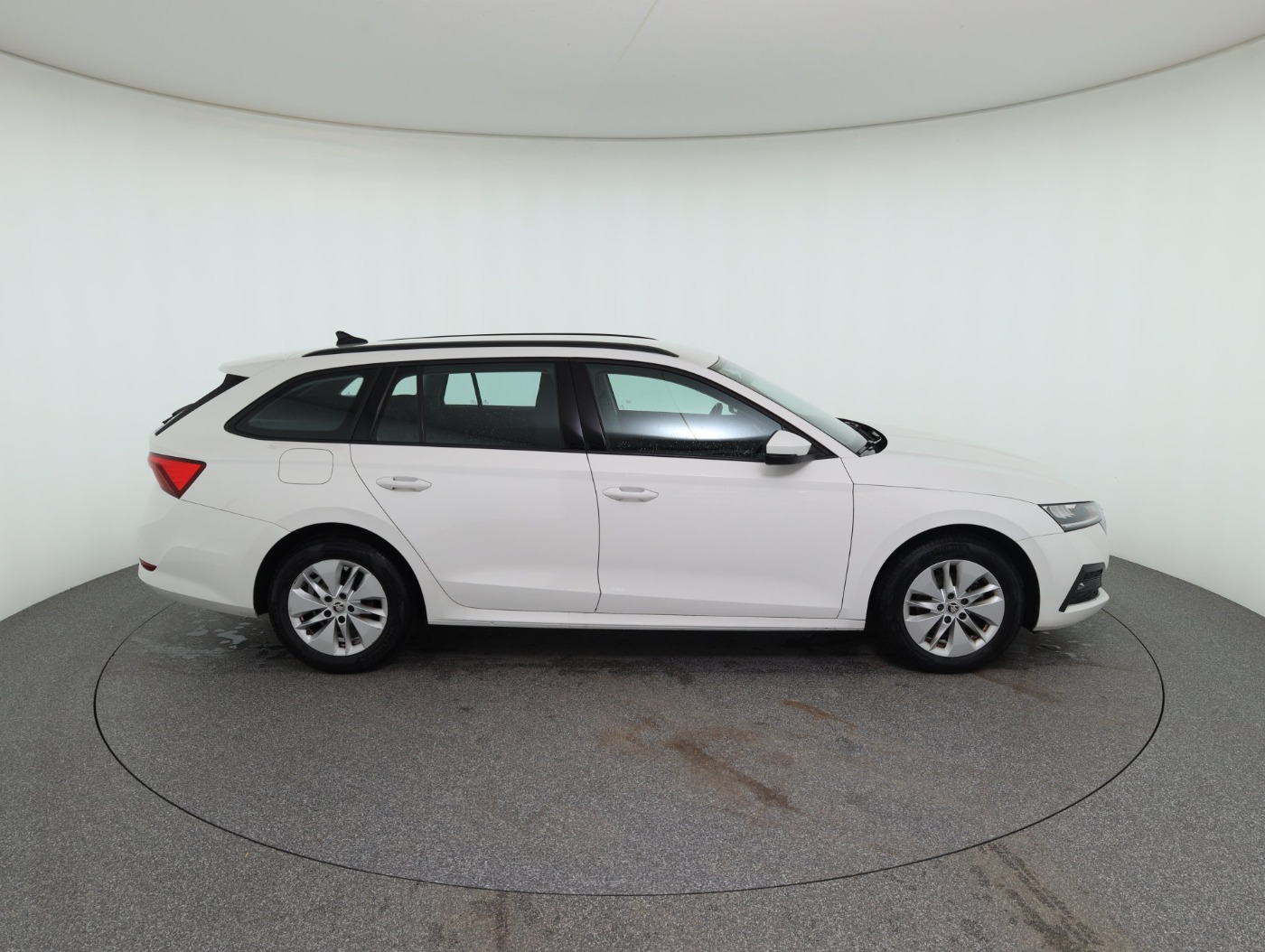 Skoda Octavia Combi 2.0 TDI Ambition | Bild 5 von 26