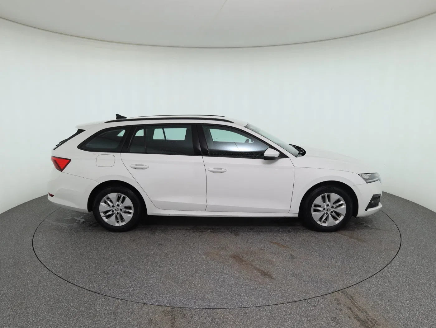 Skoda Octavia Combi 2.0 TDI Ambition | Bild 5 von 26