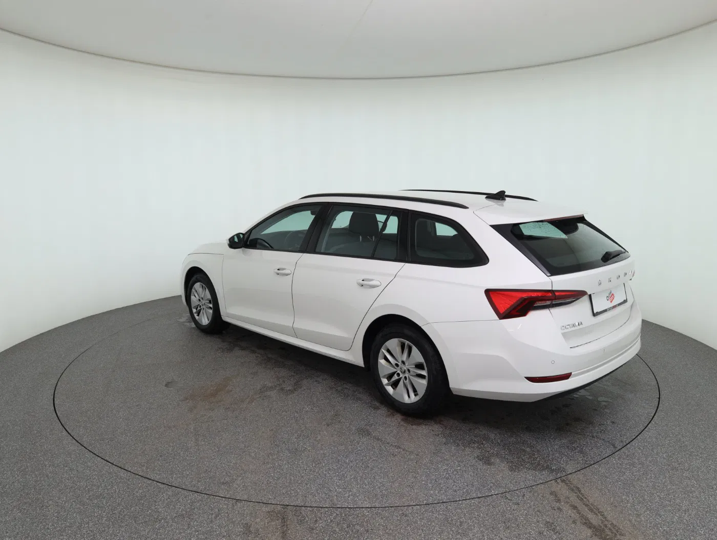Skoda Octavia Combi 2.0 TDI Ambition | Bild 8 von 26
