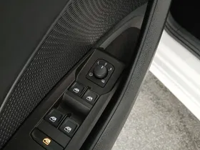 Skoda Octavia Combi 2.0 TDI Ambition | Thumbnail 12 von 26