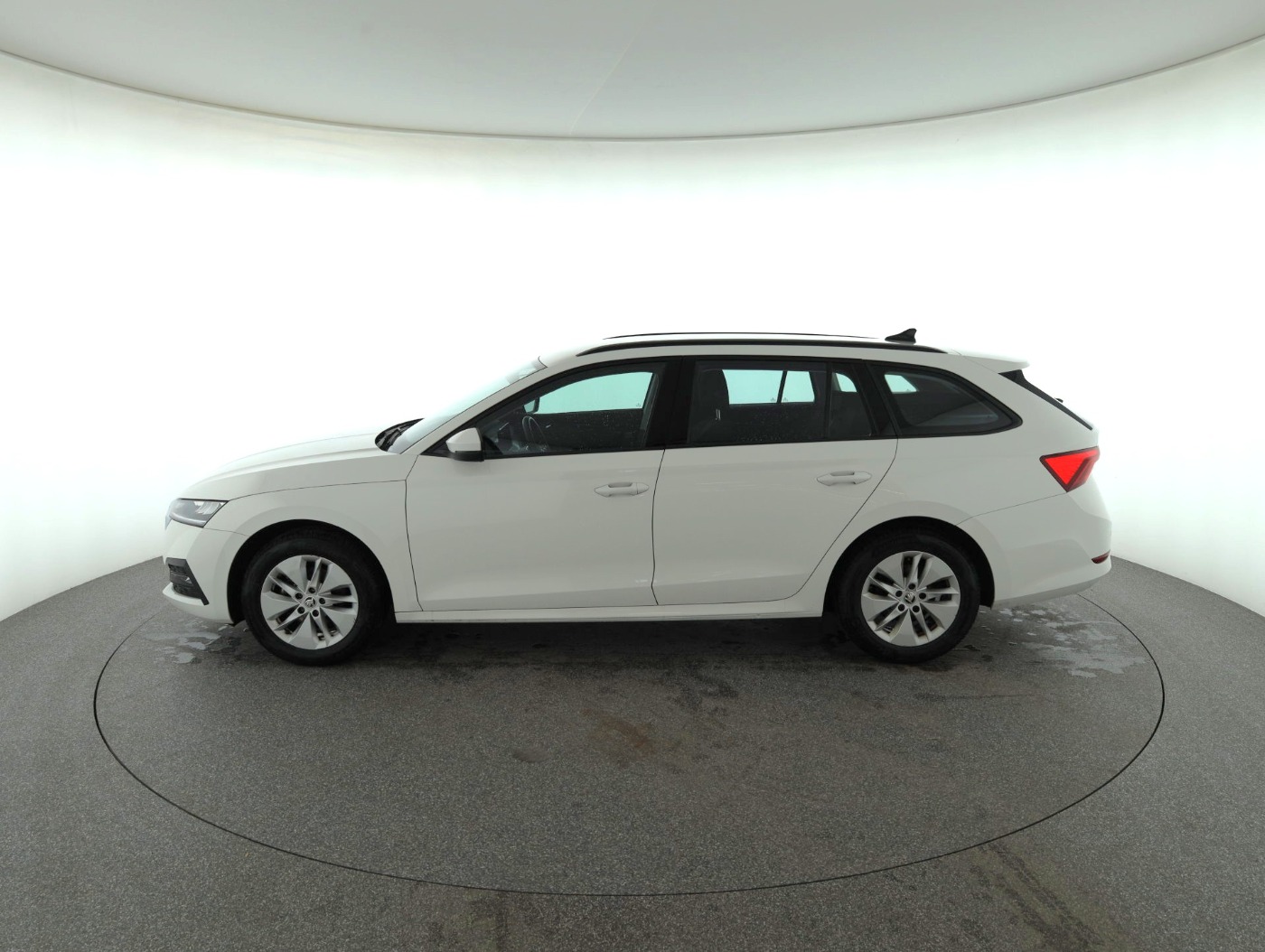 Skoda Octavia Combi 2.0 TDI Ambition | Bild 9 von 26