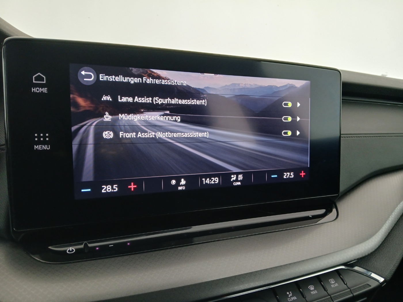 Skoda Octavia Combi 2.0 TDI Ambition | Bild 22 von 26