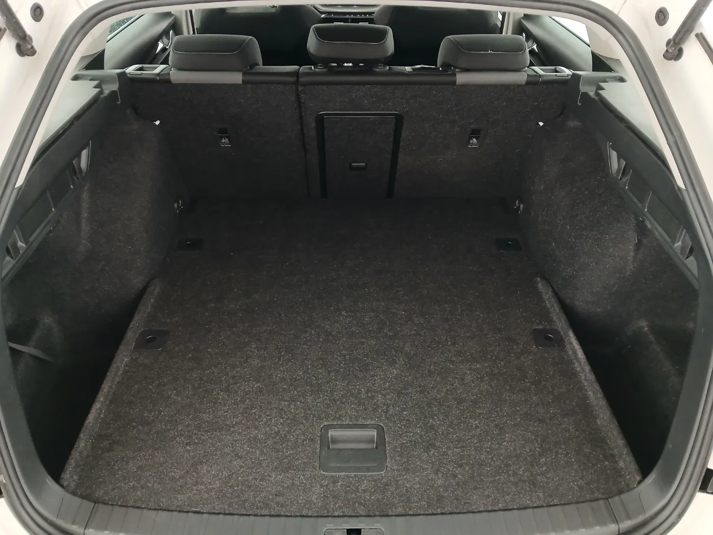 Skoda Octavia Combi 2.0 TDI Ambition | Bild 26 von 26