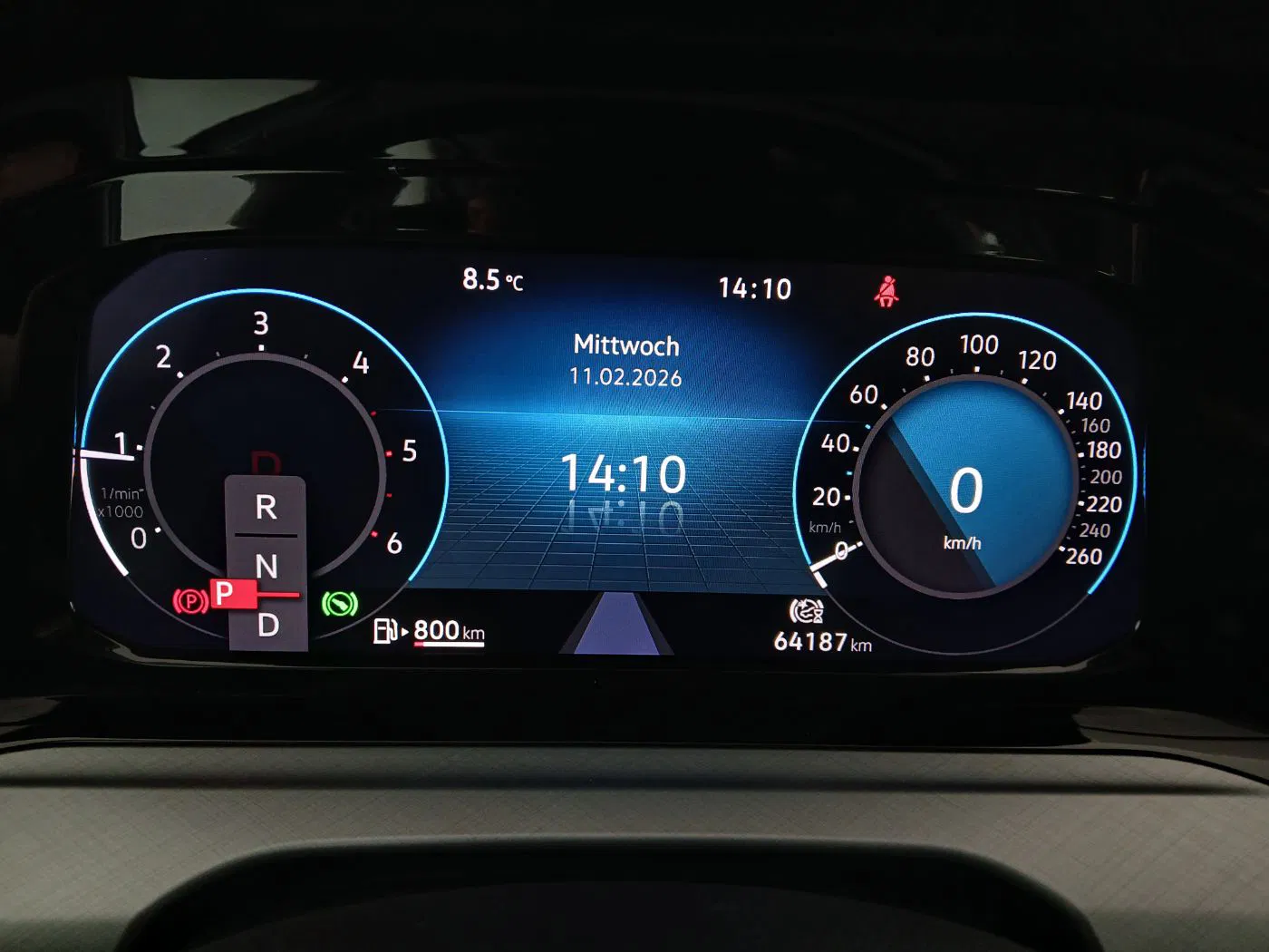 VW Golf VIII Var. 2.0 TDI DSG Life | Bild 12 von 21