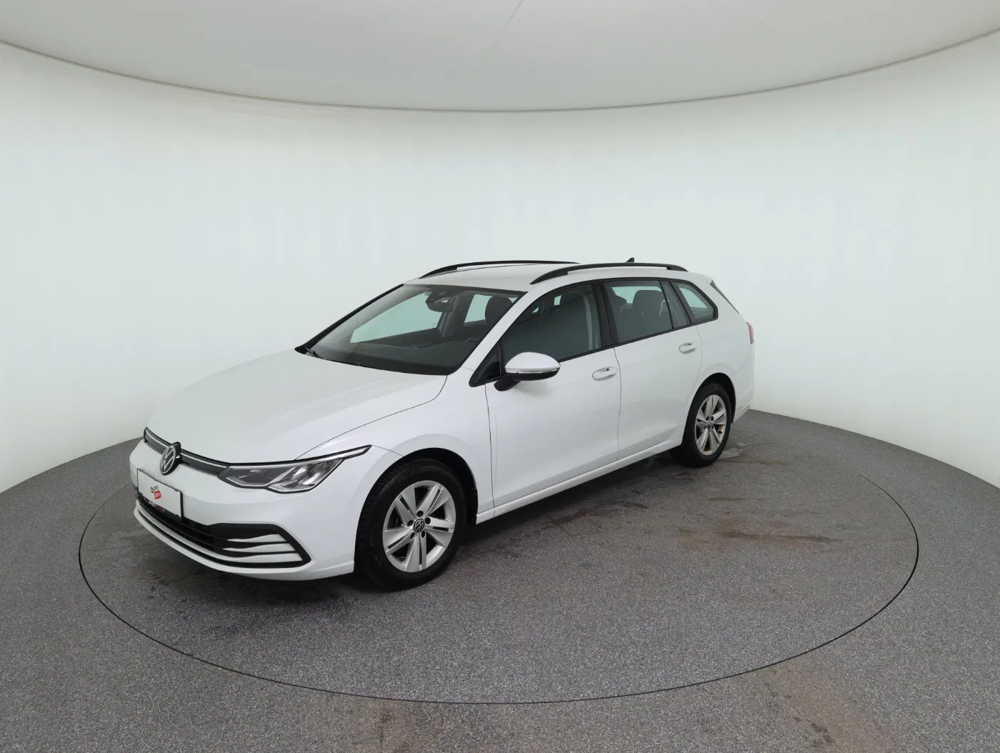 VW Golf VIII Variant 2.0 TDI Life | Bild 2 von 25