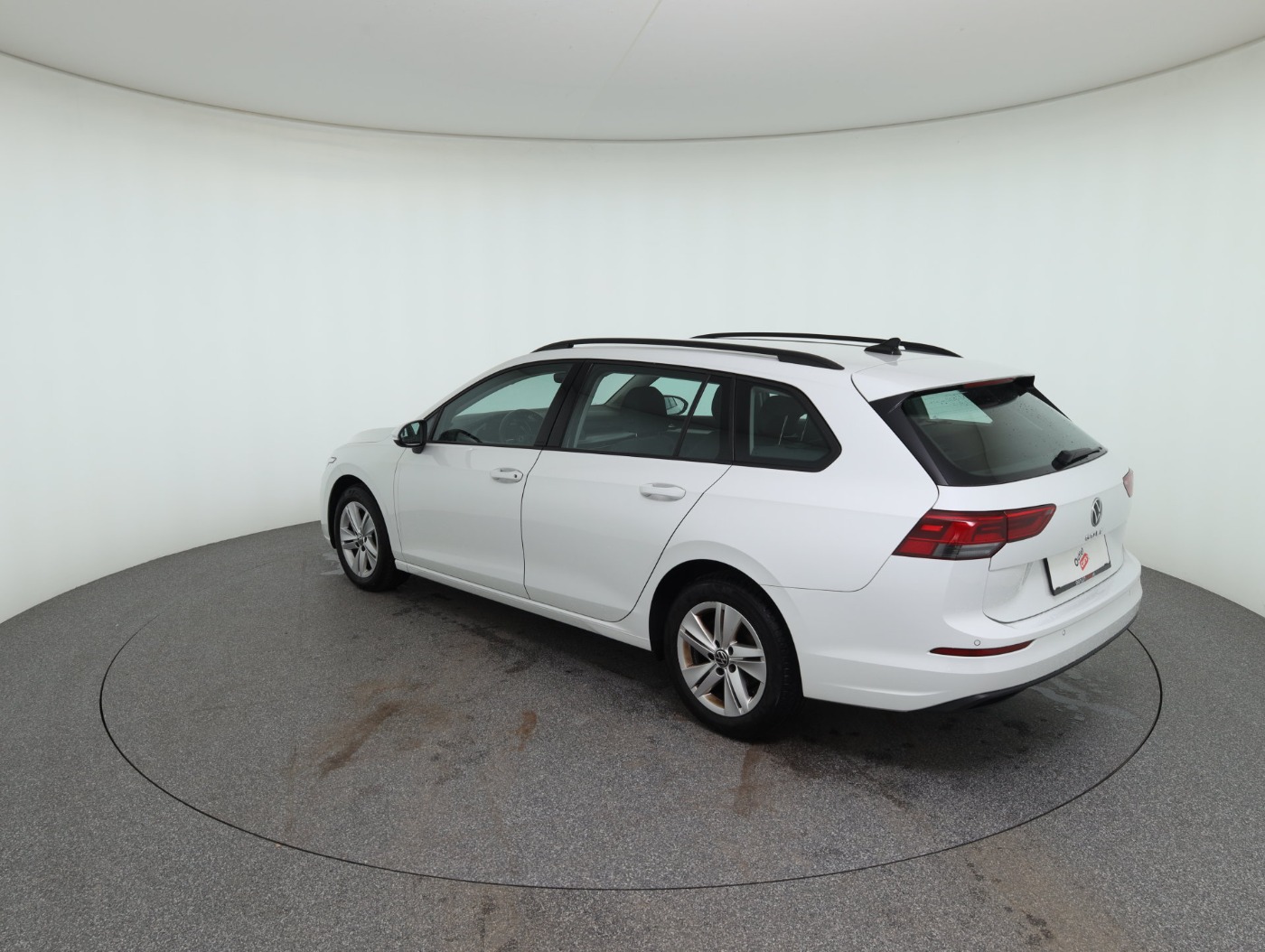 VW Golf VIII Variant 2.0 TDI Life | Bild 8 von 25