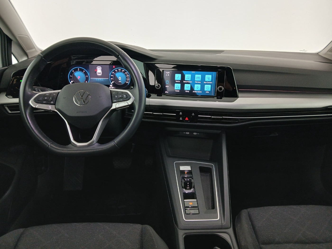 VW Golf VIII Variant 2.0 TDI Life | Bild 15 von 25