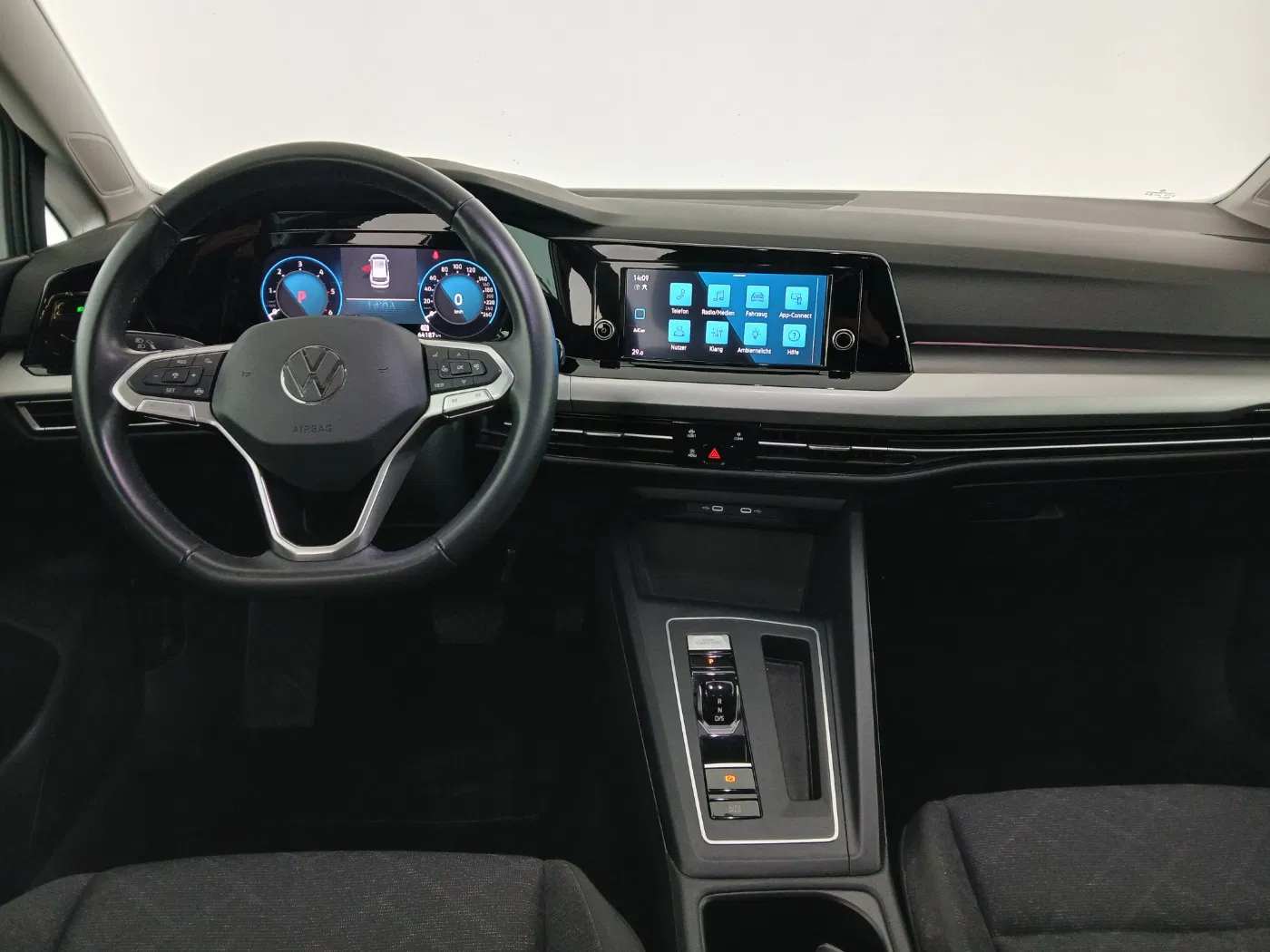 VW Golf VIII Variant 2.0 TDI Life | Bild 15 von 25