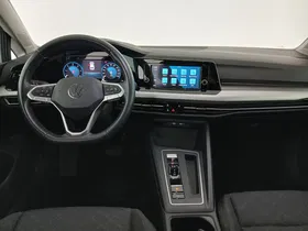 VW Golf VIII Variant 2.0 TDI Life | Thumbnail 15 von 25