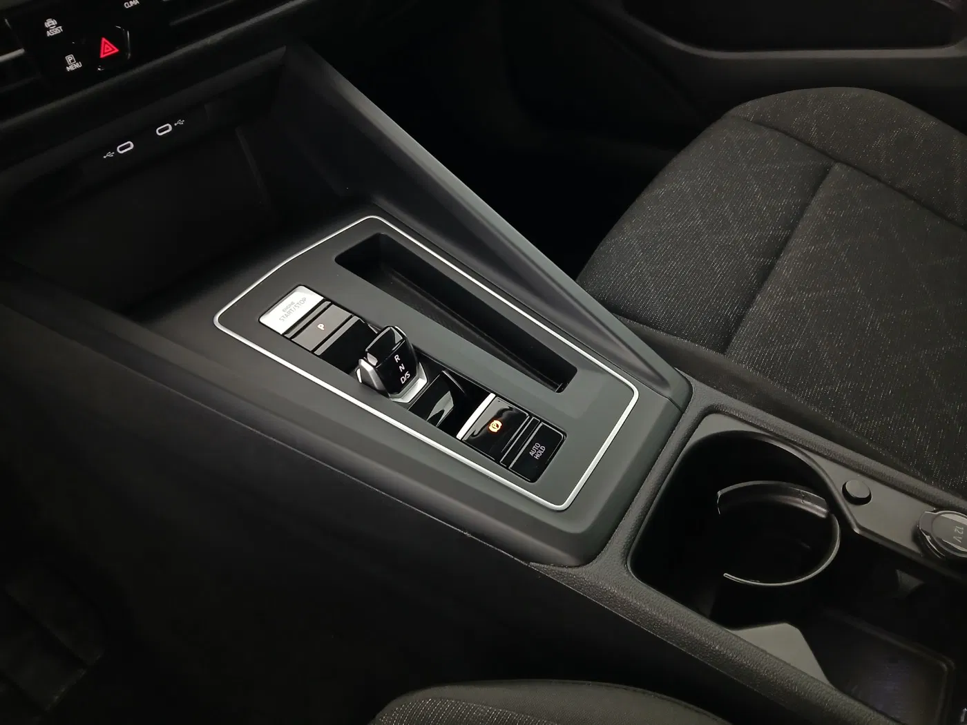 VW Golf VIII Variant 2.0 TDI Life | Bild 23 von 25