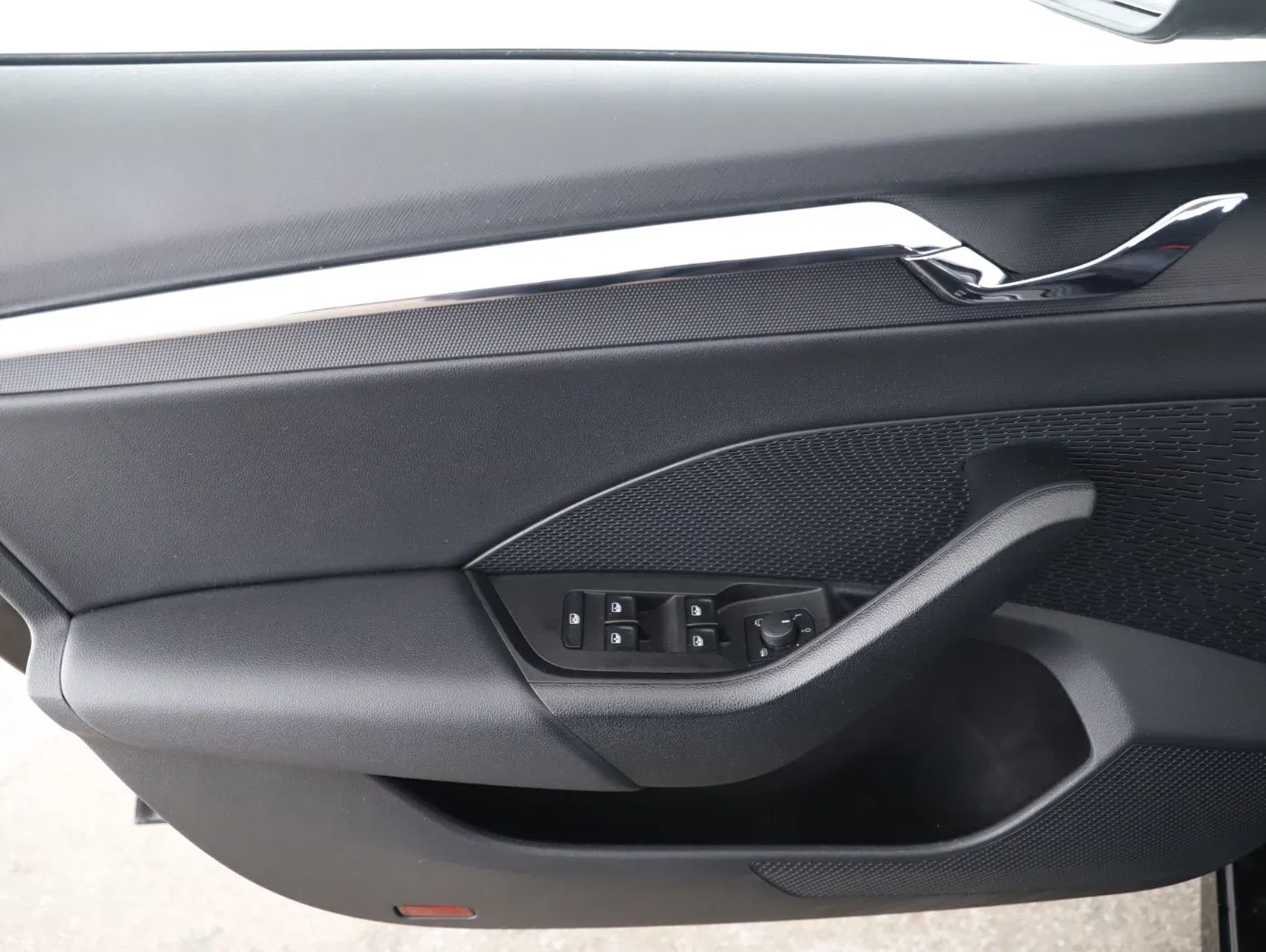 Skoda Octavia Combi 2.0 TDI Style Aut. | Bild 20 von 23