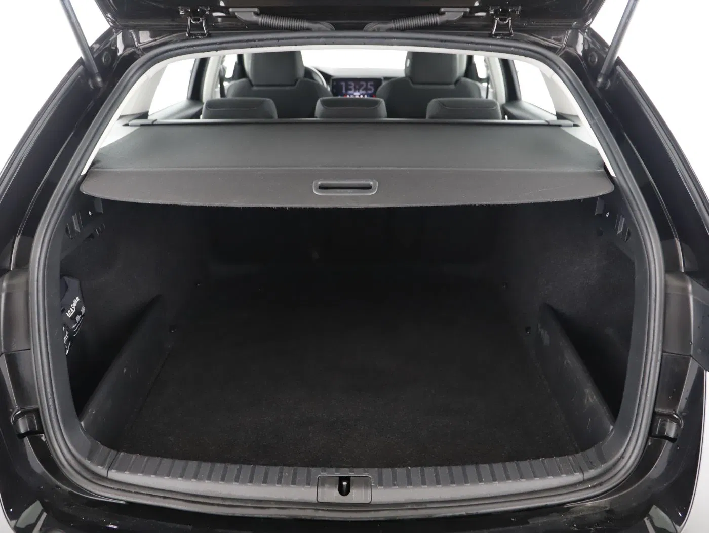 Skoda Octavia Combi 2.0 TDI Style Aut. | Bild 22 von 23