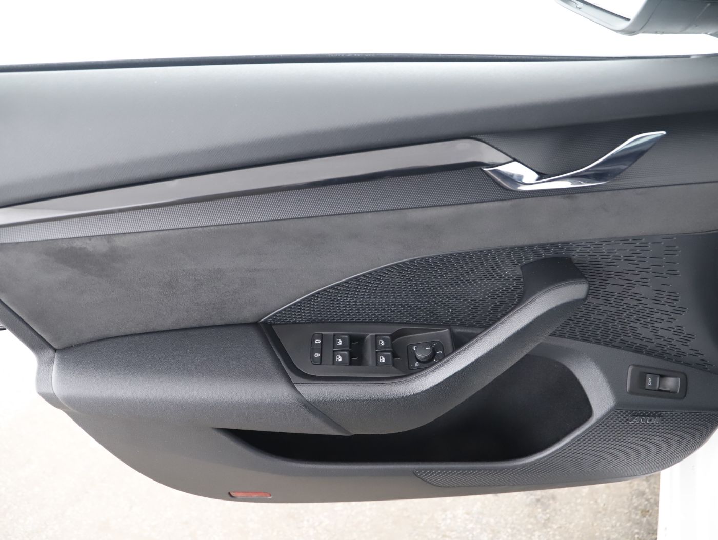 Skoda Octavia Combi 2.0 TSI RS DSG | Bild 8 von 26