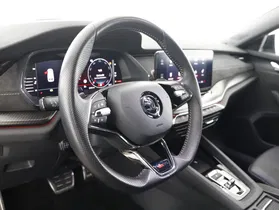 Skoda Octavia Combi 2.0 TSI RS DSG | Thumbnail 13 von 26