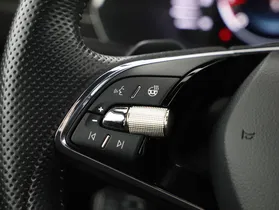 Skoda Octavia Combi 2.0 TSI RS DSG | Thumbnail 15 von 26