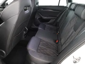 Skoda Octavia Combi 2.0 TSI RS DSG | Thumbnail 18 von 26