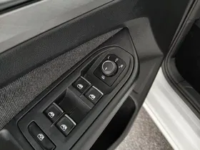 VW Golf VIII Var. 2.0 TDI DSG Life | Thumbnail 8 von 21
