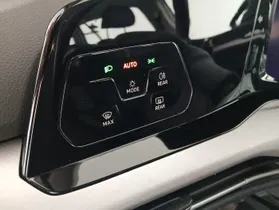VW Golf VIII Var. 2.0 TDI DSG Life | Thumbnail 9 von 21