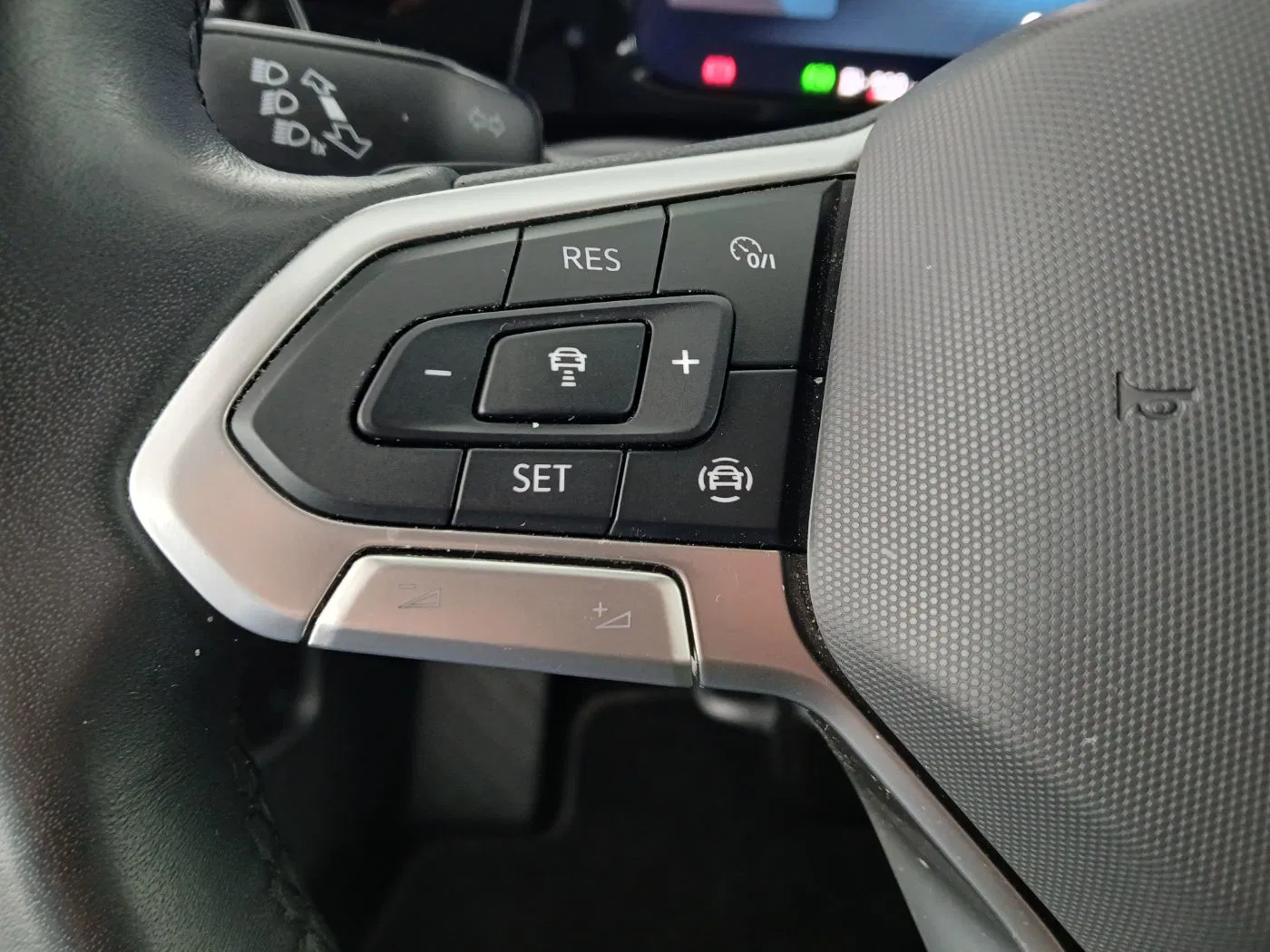 VW Golf VIII Var. 2.0 TDI DSG Life | Bild 13 von 21